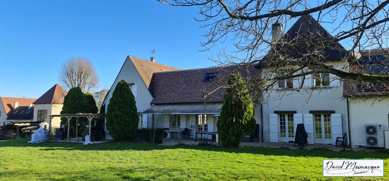 Villa - 438 m² - 11 pièces