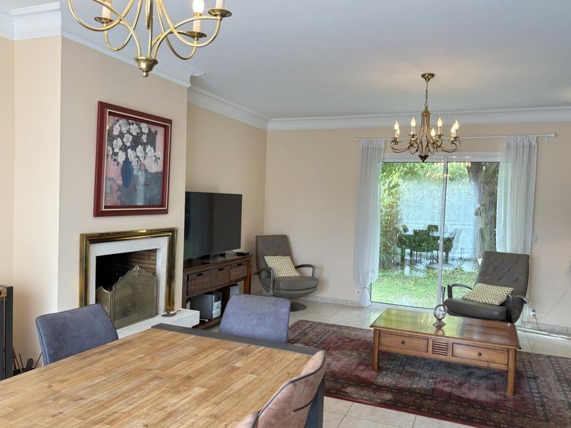 Maison - 162 m² - 5 pièces