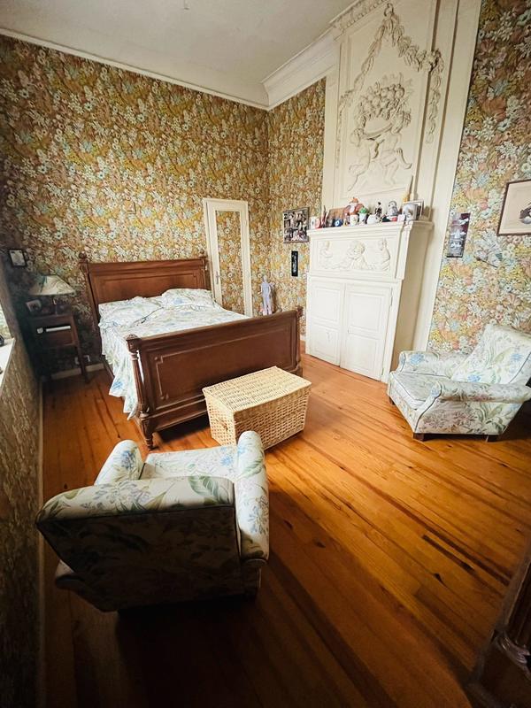 Maison traditionnelle - 380 m² - 10 pièces