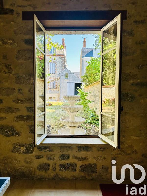 Maison - 238 m² - 9 pièces