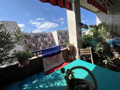 Appartement - 81 m² - 5 pièces