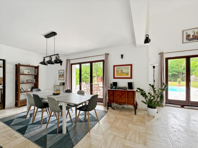 Maison en pierre - 300 m² - 10 pièces