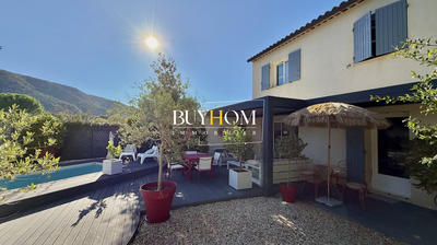 Maison - 87 m² - 4 pièces