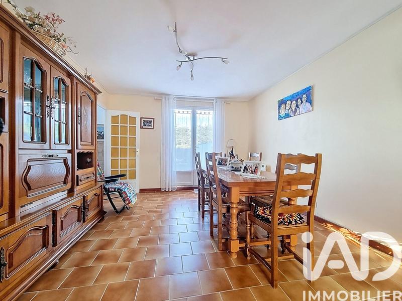 Maison - 90 m² - 5 pièces