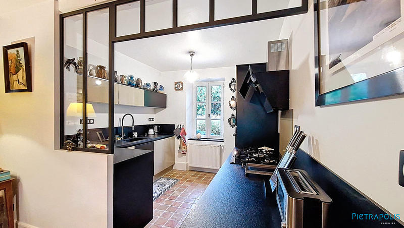 Maison ancienne - 278 m² - 9 pièces