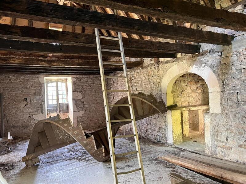 Propriété - 230 m² - 7 pièces