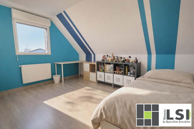 Maison contemporaine - 121 m² - 8 pièces