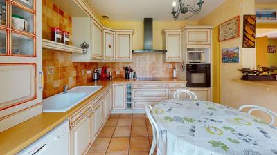 Maison - 160 m² - 8 pièces