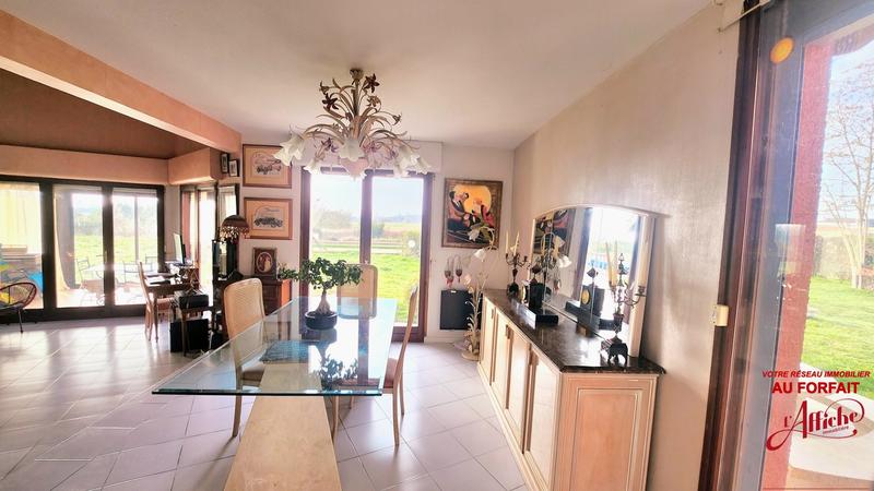Maison - 255 m² - 7 pièces