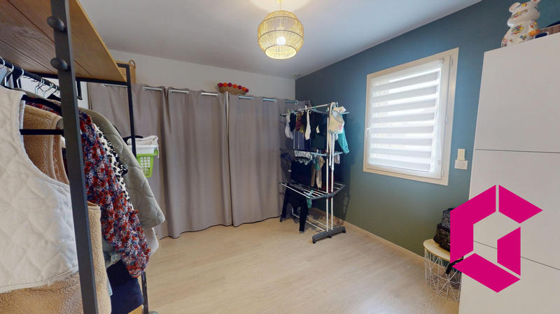 Maison - 181 m² - 5 pièces