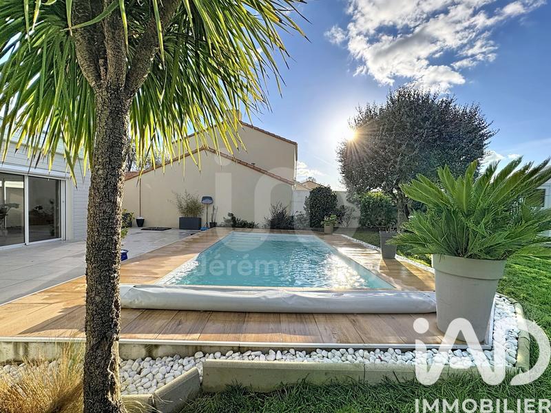 Maison - 167 m² - 7 pièces