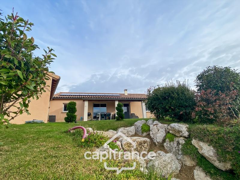 Maison - 104 m² - 5 pièces