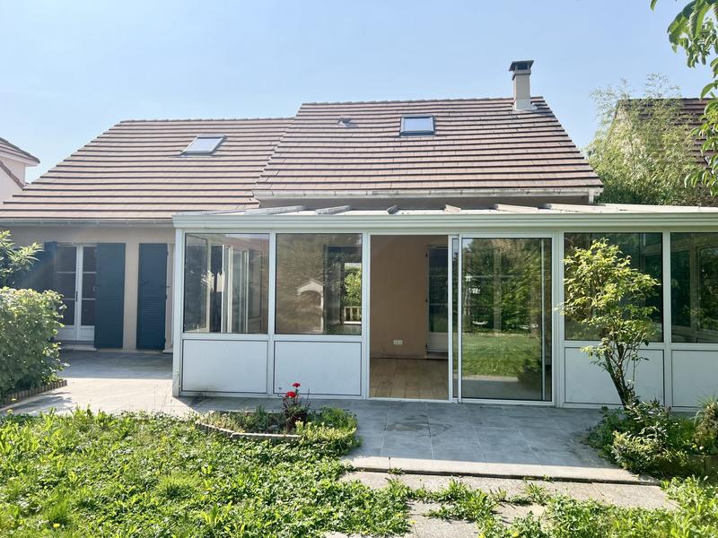 Maison contemporaine - 160 m² - 6 pièces