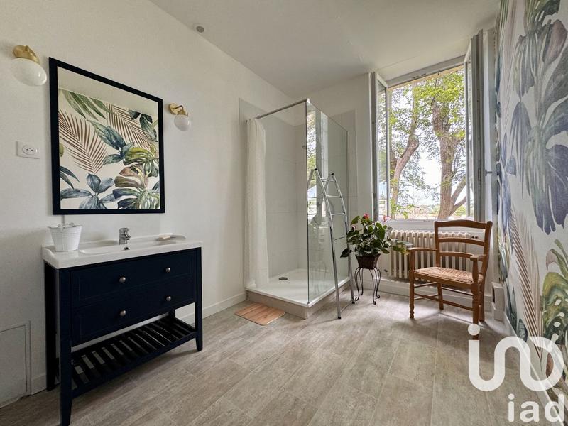 Maison - 322 m² - 9 pièces