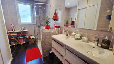 Maison - 145 m² - 7 pièces