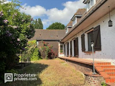 Maison - 253 m² - 9 pièces