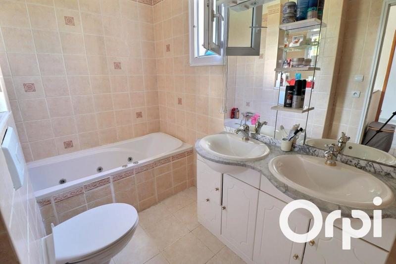 Maison - 134 m² - 5 pièces