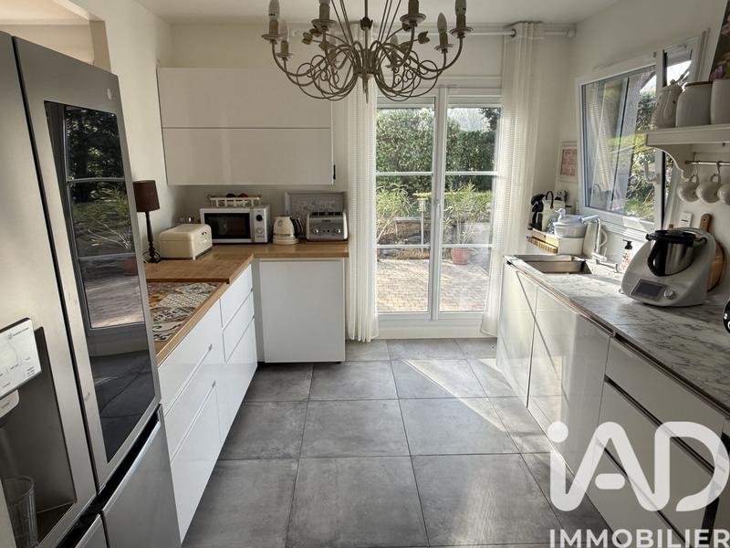 Maison - 144 m² - 6 pièces