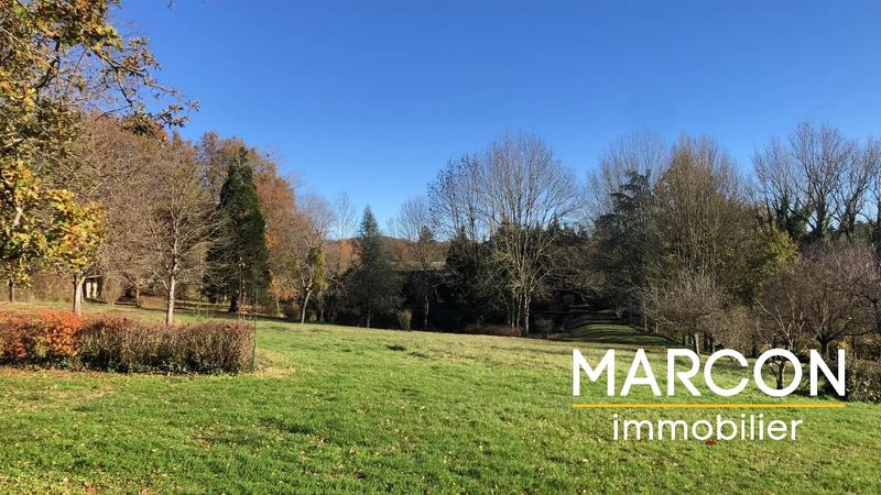 Propriété - 145 m² - 6 pièces