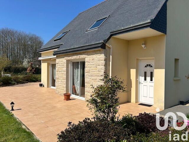 Maison - 137 m² - 7 pièces