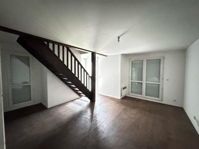 Maison de ville - 90 m² - 4 pièces