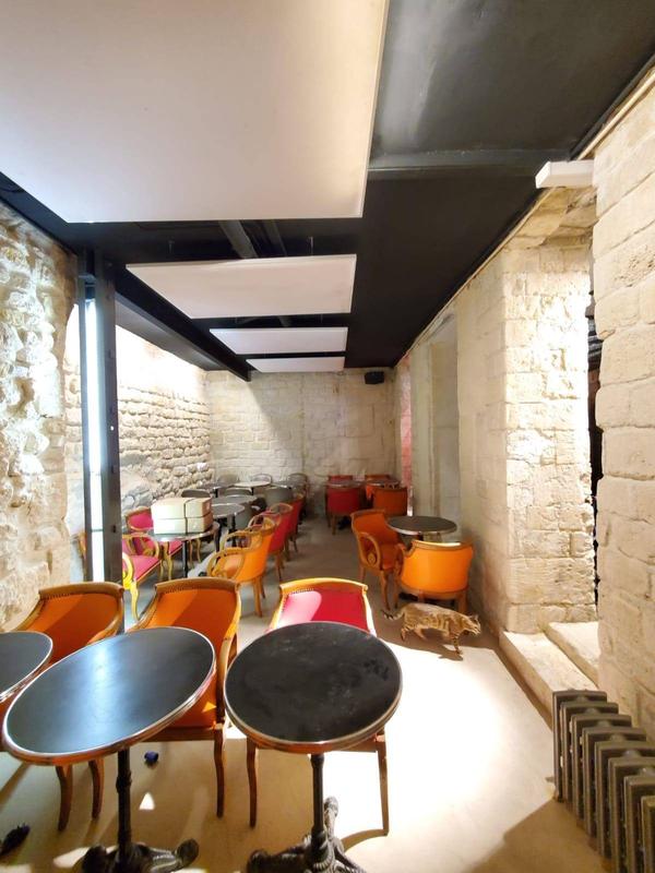 Fonds de commerce - Local commercial - 230 m²