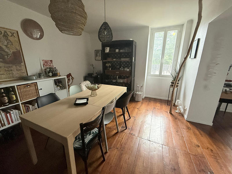 Appartement - 80 m² - 3 pièces