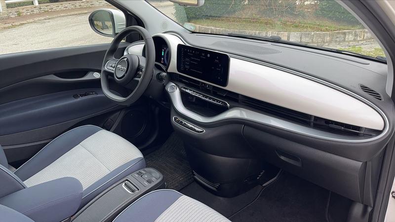 Fiat 500 118 43 kWh Icone Plus - Entretien constructeur Toit ouvrant