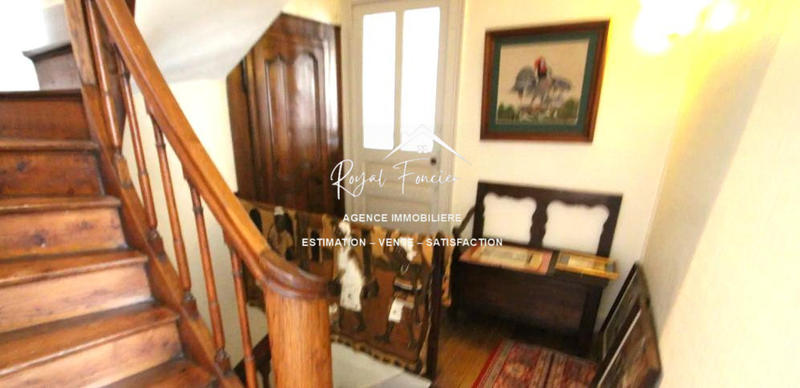 Maison ancienne - 215 m² - 8 pièces