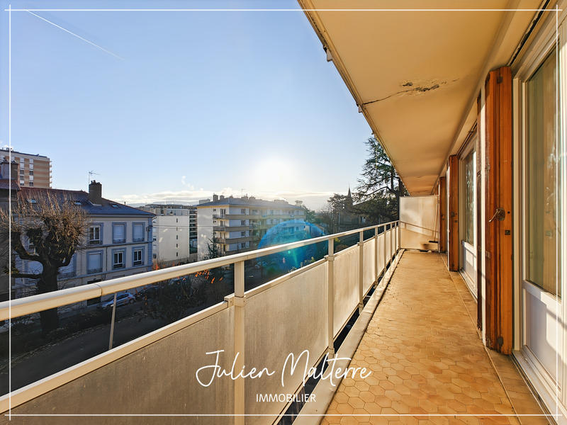 Appartement - 86 m² - 4 pièces