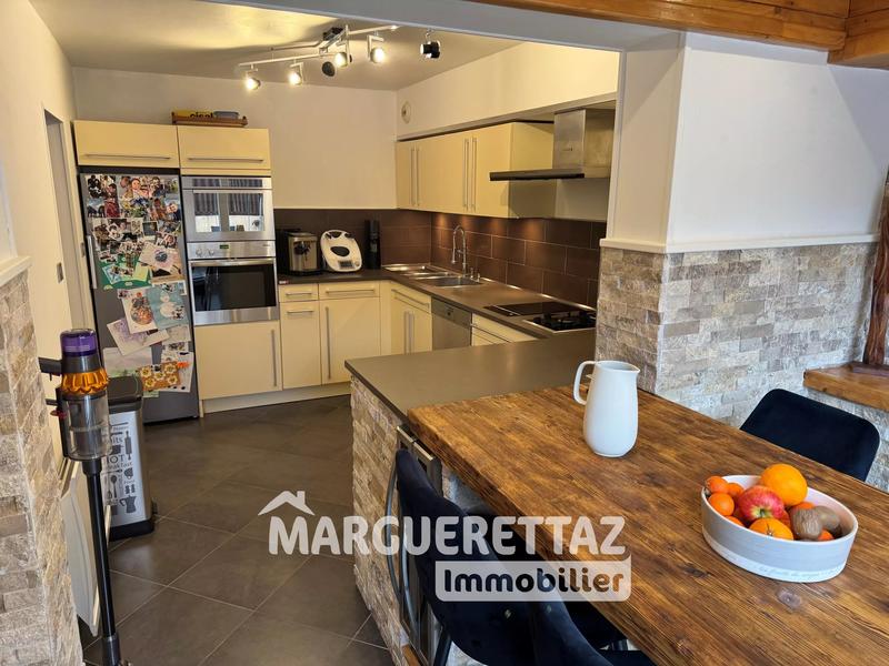 Appartement - 96 m² - 4 pièces