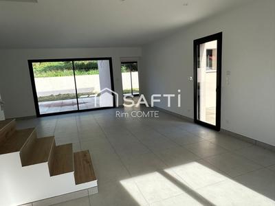 Maison - 106 m² - 5 pièces