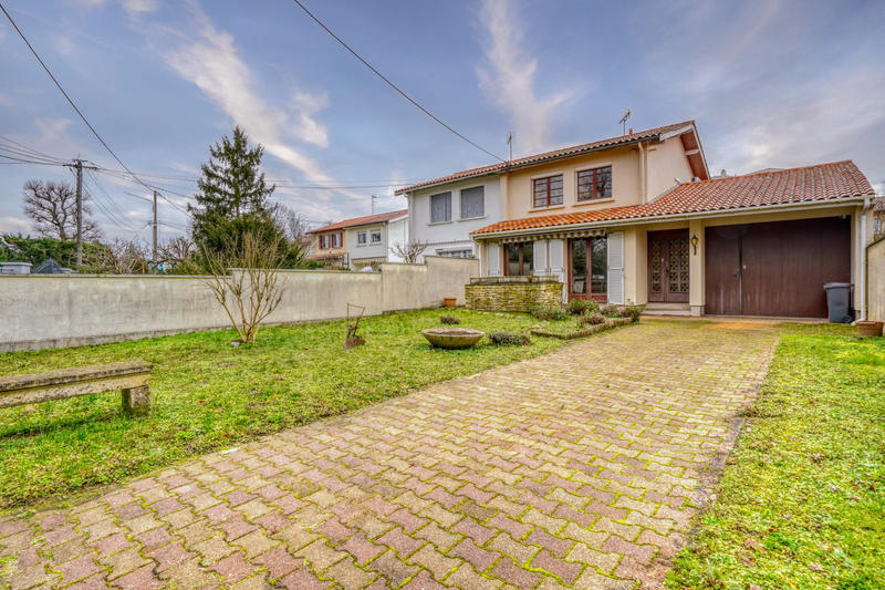 Maison - 100 m² - 5 pièces