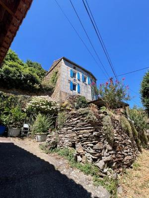 Maison de village - 90 m² - 5 pièces