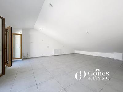 Duplex - 103 m² - 5 pièces