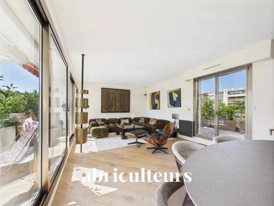 Appartement - 147 m² - 5 pièces