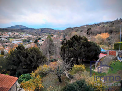 Appartement - 79 m² - 5 pièces