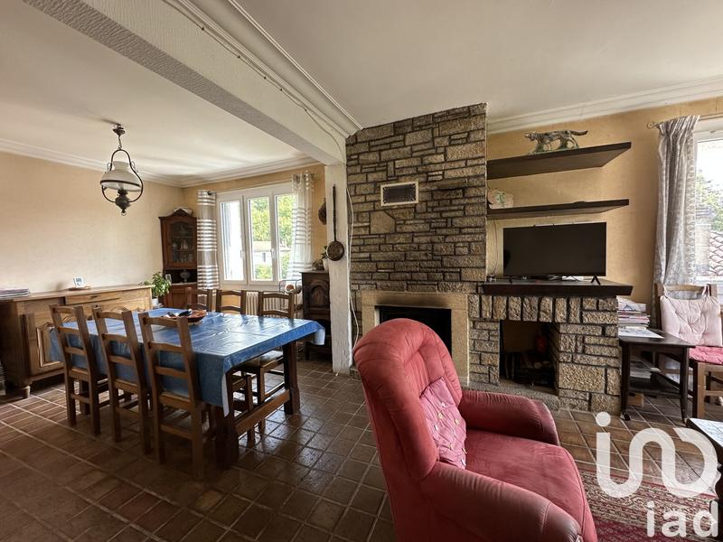 Maison - 186 m² - 8 pièces