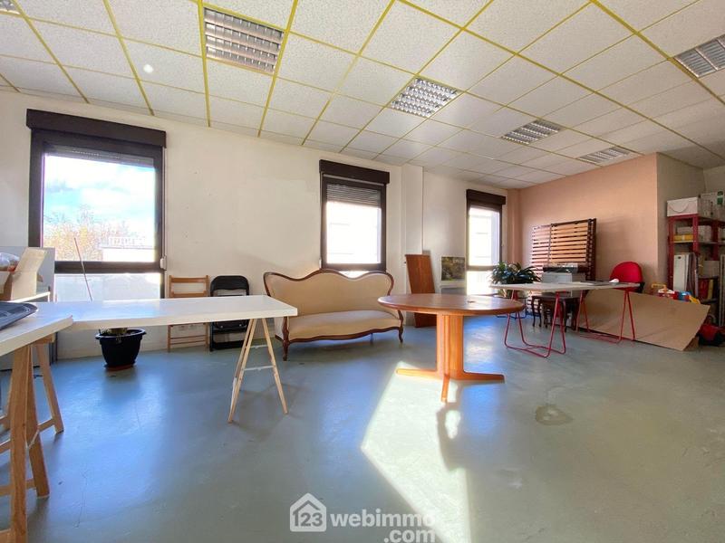 Appartement - 163 m² - 6 pièces