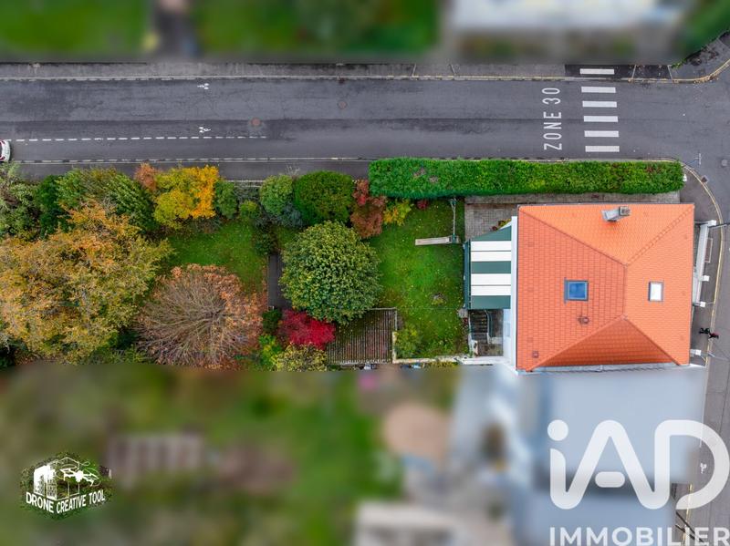 Maison - 212 m² - 10 pièces