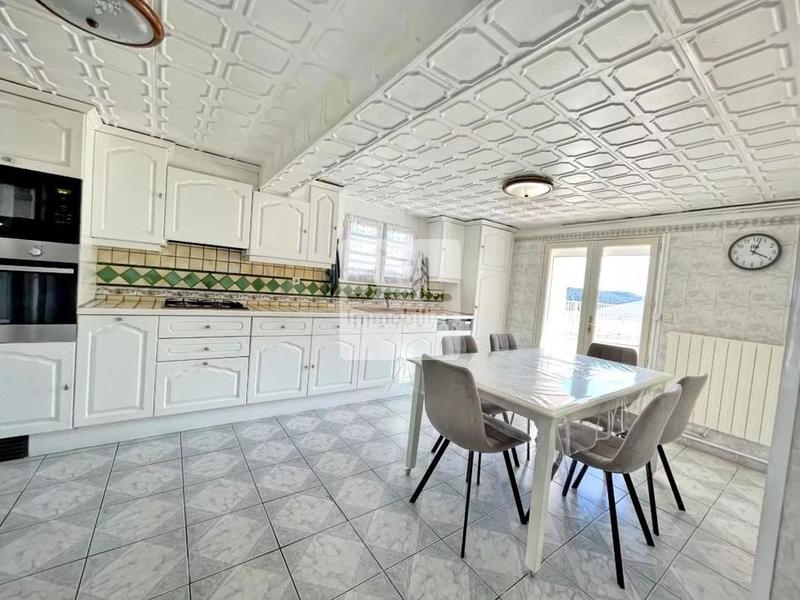 Maison de campagne - 168 m² - 6 pièces