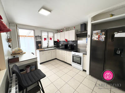 Maison traditionnelle - 84 m² - 5 pièces