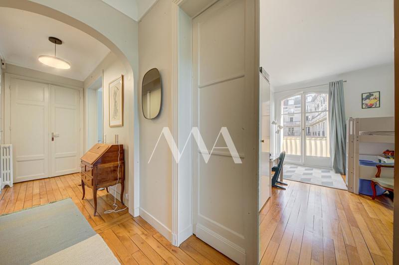 Appartement - 100 m² - 4 pièces