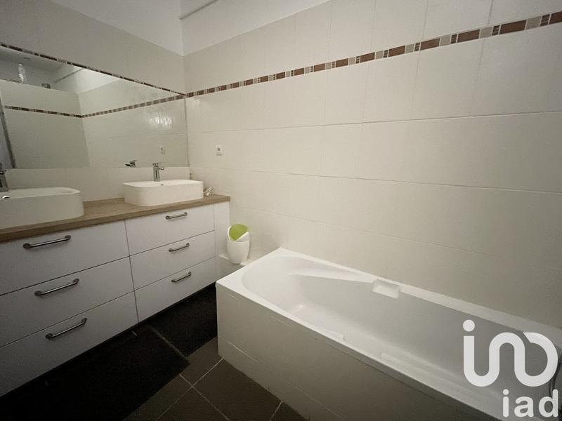 Appartement - 99 m² - 3 pièces