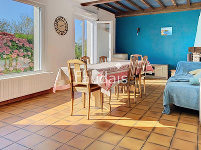 Maison - 159 m² - 7 pièces