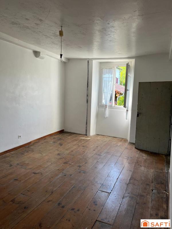 Maison - 185 m² - 7 pièces