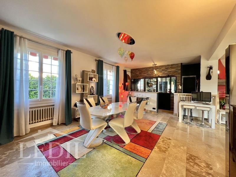 Maison en pierre - 218 m² - 5 pièces