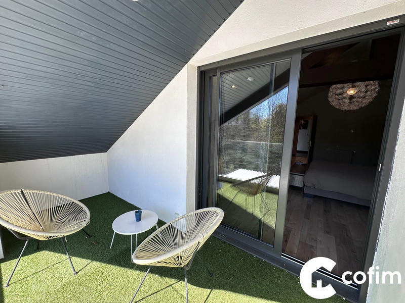 Maison contemporaine - 279 m² - 12 pièces