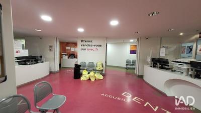 Local commercial - 875 m²