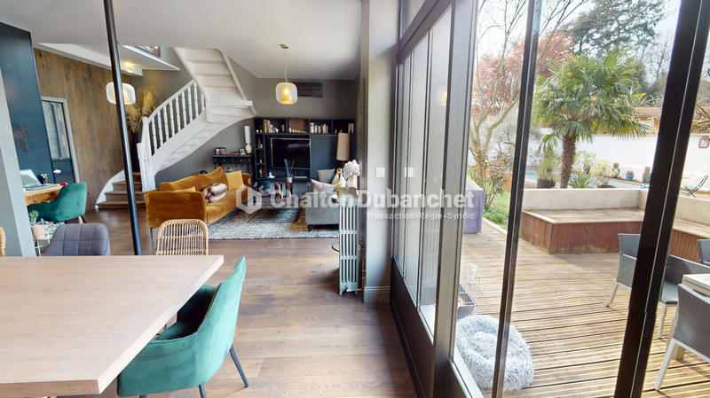 Maison - 151 m² - 5 pièces